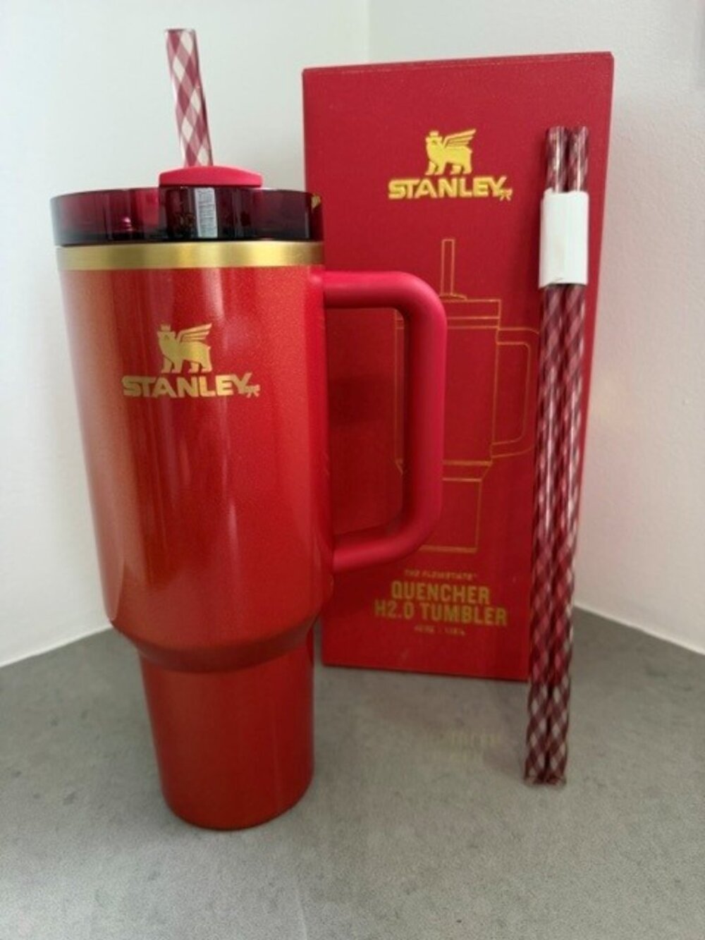 NEW Stanley The Quencher H2.0 Flowstate™ Tumbler